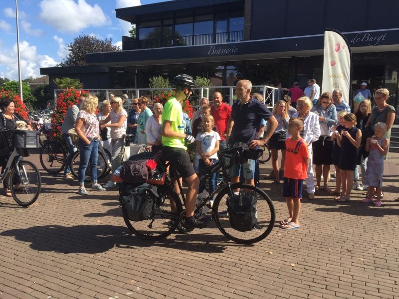 At the central square in Rijnsburg. I was surprised so many people came to wave me goodbye!